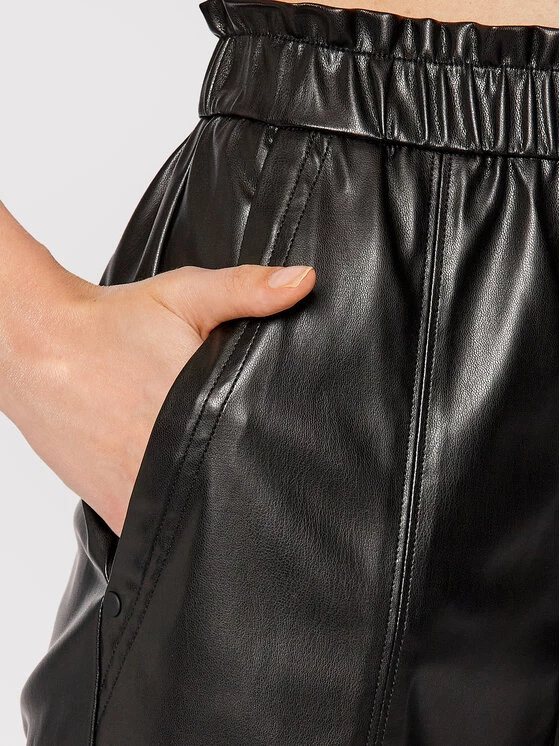 Πολύ καλή προσφορά ✨ Marella Γυναίκες Δερμάτινα Παντελόνια Παντελόνι από απομίμηση δέρματος Niagara 37860517 Μαύρο Regular Fit ???? 4 Πολύ καλή προσφορά ✨ Marella Γυναίκες Δερμάτινα Παντελόνια Παντελόνι από απομίμηση δέρματος Niagara 37860517 Μαύρο Regular Fit ???? - Image 4